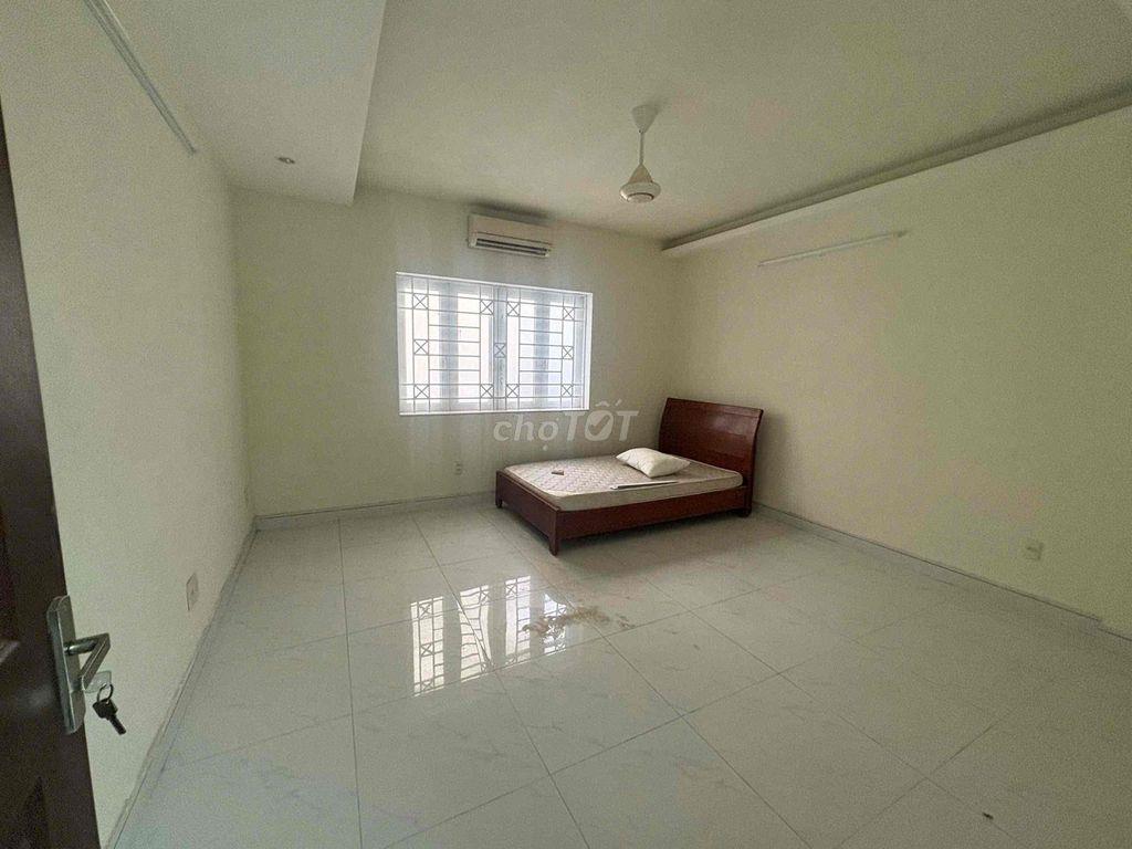 Cho thuê nhà MT đường 28A