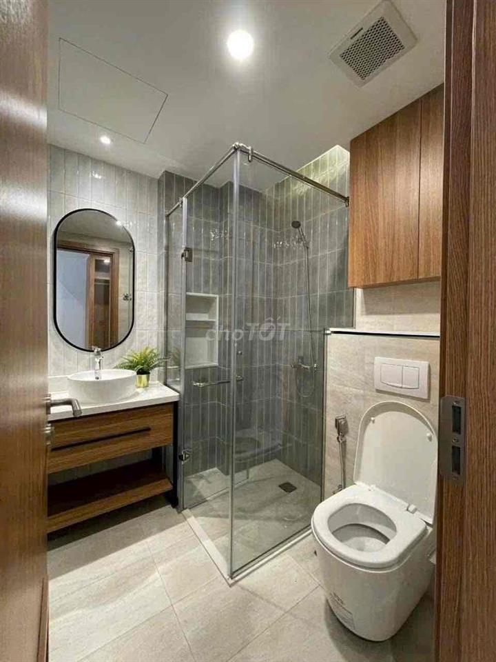 Cho thuê nhà nguyên căn mới 100%. full nội thất