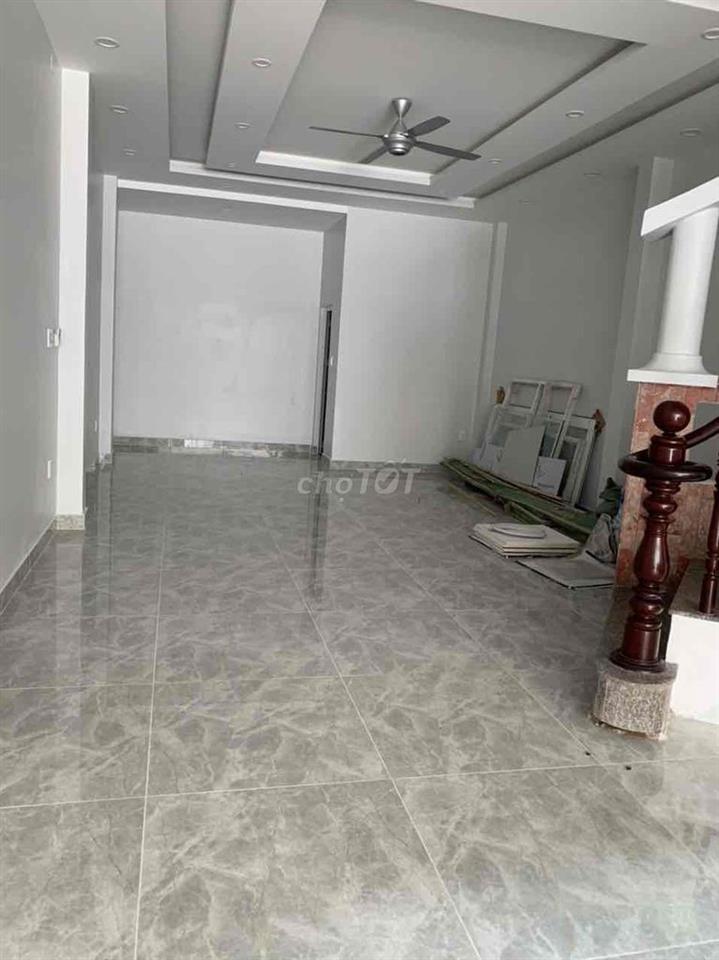 Cho thuê nhà MT  số 7 khu Tên Lửa