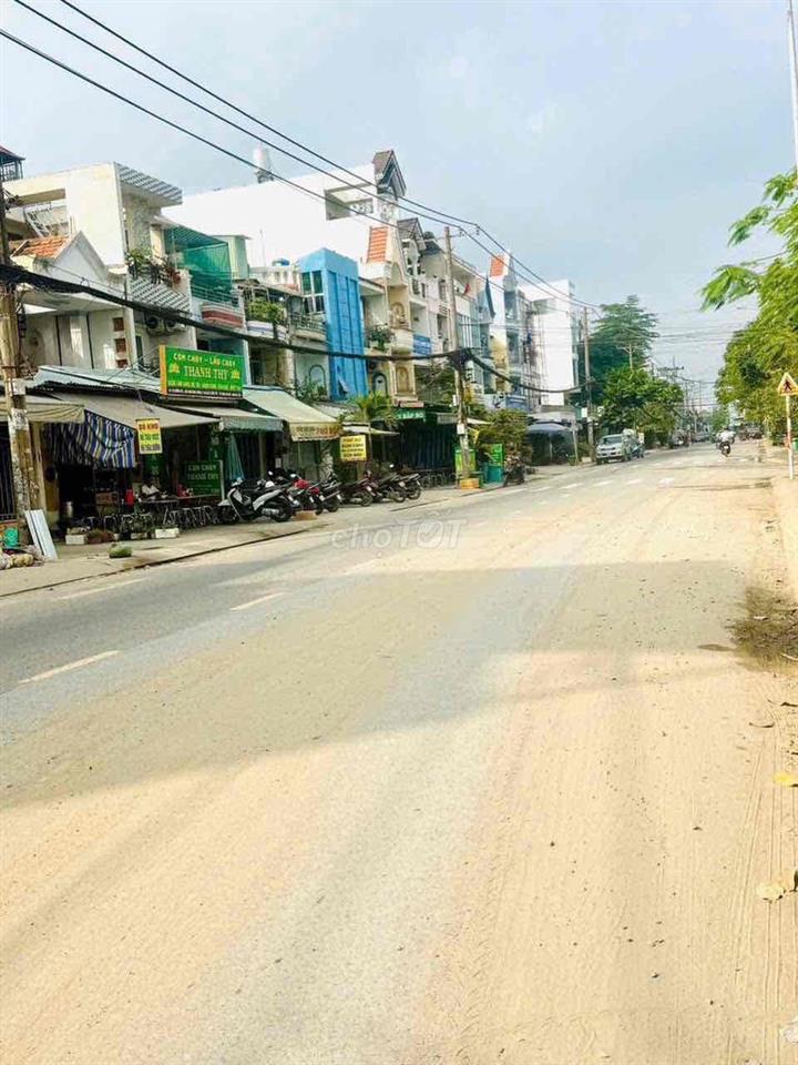 Cho thuê nhà cấp 4. MT khu Nam Hùng Vương