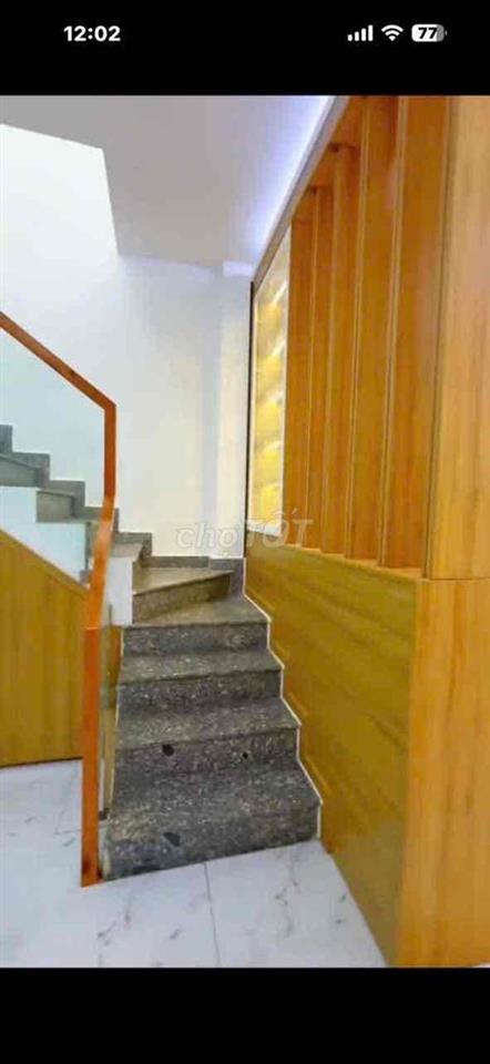 Cho thuê nhà mới đẹp MT đường Nguyễn Văn Luông