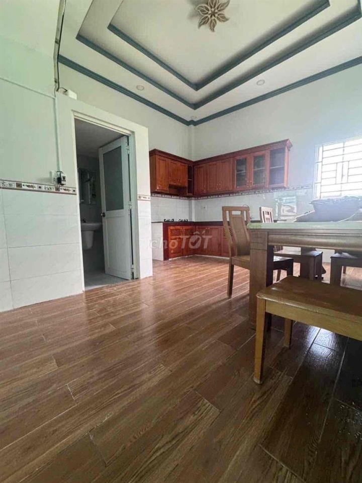 Nhà rẻ khu y tế kỹ thuật. khu Tên Lửa. P. Bình Trị Đông