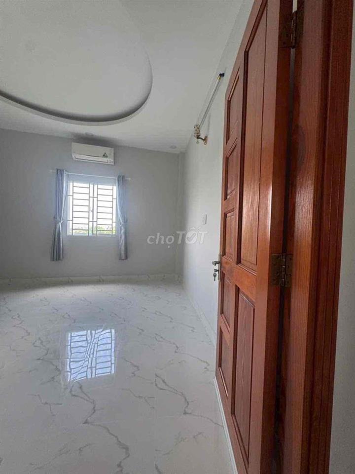 Nhà rẻ khu y tế kỹ thuật. khu Tên Lửa. P. Bình Trị Đông