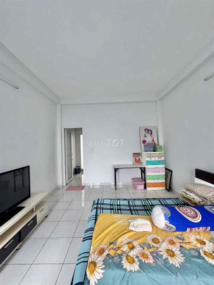 Cho thuê nhà nguyên căn mặt tiền đường số 53. Khu tên lửa. Bình