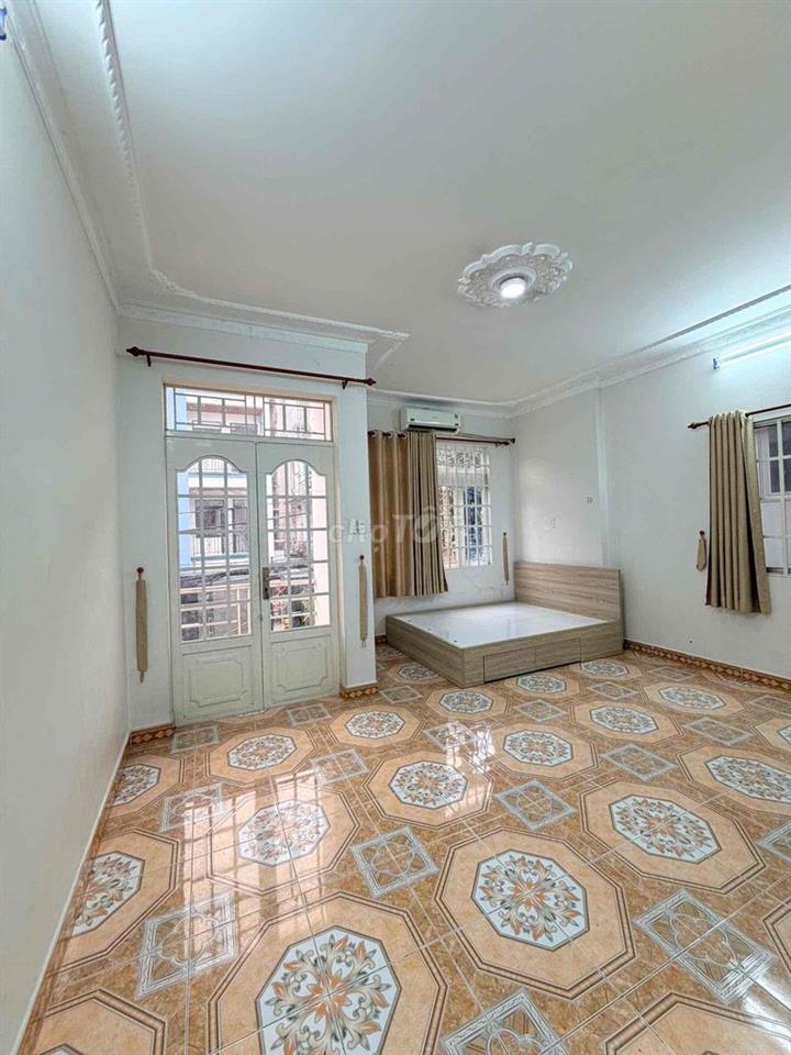 Cho thuê nhà nguyên căn mặt tiền đường số 53. Khu tên lửa. Bình