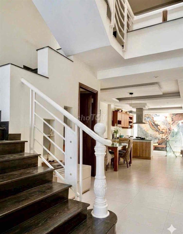 Cho thuê nhà khu y tế kỹ thuật cao . Tên lửa Bình Tân