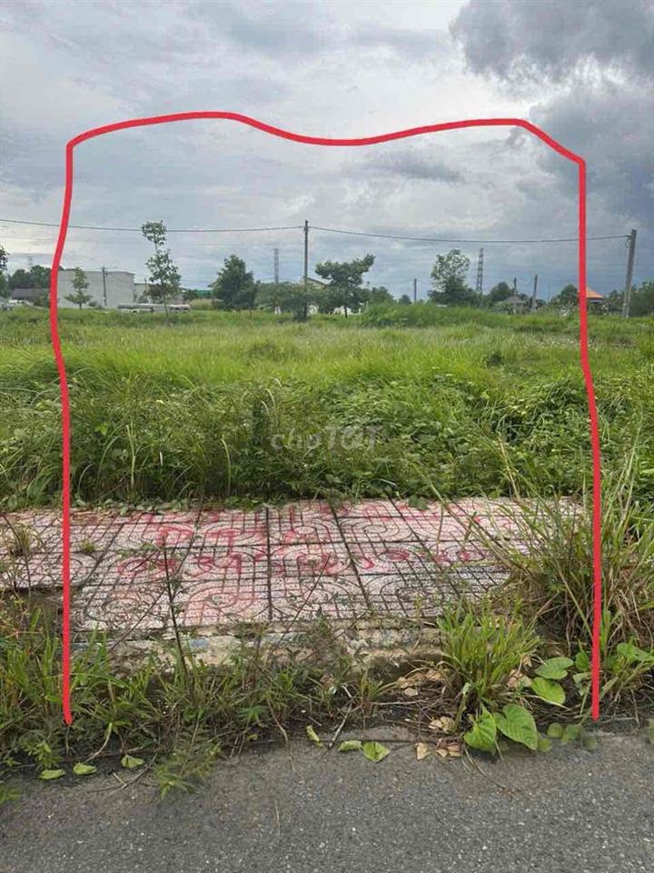 💐💐💐 bán đất full thổ cư mặt tiền đường số 6. KDC 19/5. quốc lộ 50. Xã