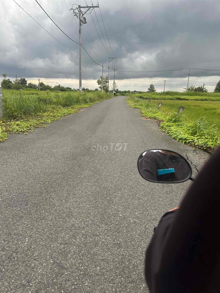 💐💐💐 bán đất full thổ cư mặt tiền đường số 6. KDC 19/5. quốc lộ 50. Xã