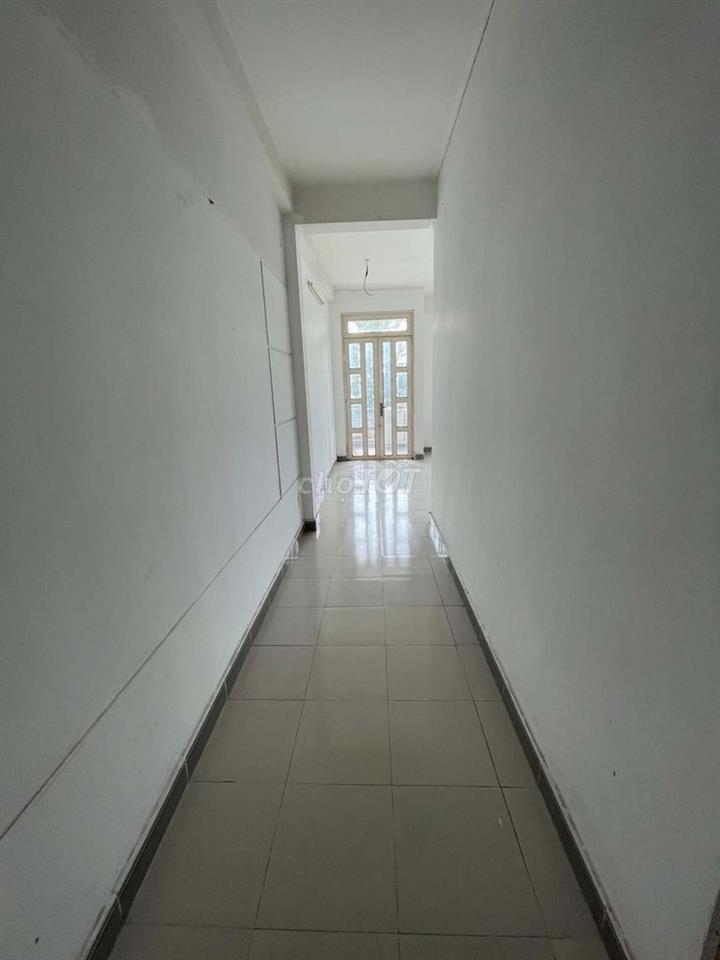 Phòng trọ ngã tư gò mây đường nguyễn thị tú