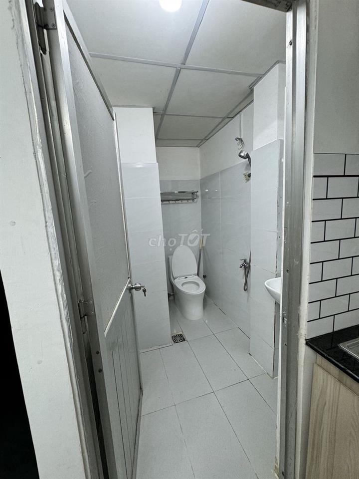 PHÒNG TRỌ 18M2 -SÁT HUTECH UNG VĂN KHIÊM