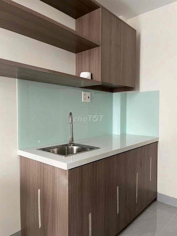 NHÀ NGAY NGÃ TƯ HÀNG XANH MỚI XÂY FULL NỘI THẤT