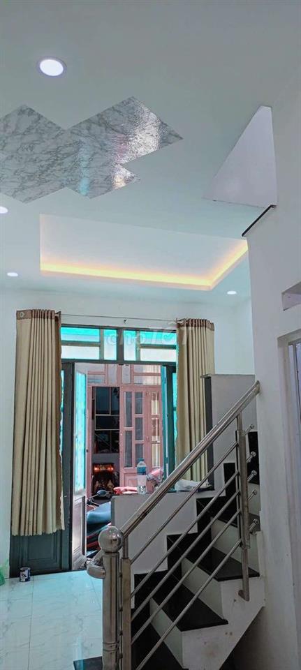 Bán nhà phố liền kề Q12 khu vực Thạnh Xuân 
