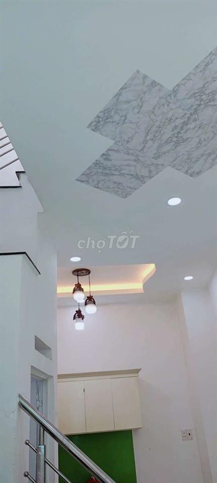 Bán nhà phố liền kề Q12 khu vực Thạnh Xuân 
