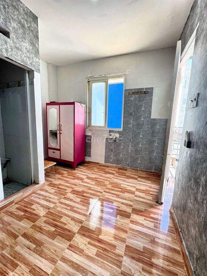 Phòng trọ có nội thất Lê Văn Sĩ 25m2