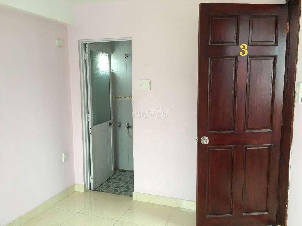 Phòng trọ có nội thất Lê Văn Sĩ 25m2
