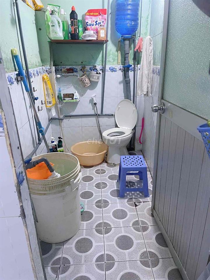 tìm nữ ở ghép phòng rộng 40m2 gần nhà thờ Bùi môn. Huflit 2km.