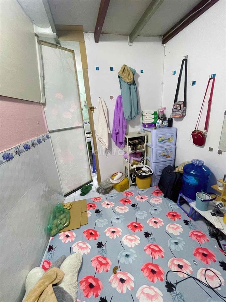tìm nữ ở ghép phòng rộng 40m2 gần nhà thờ Bùi môn. Huflit 2km.