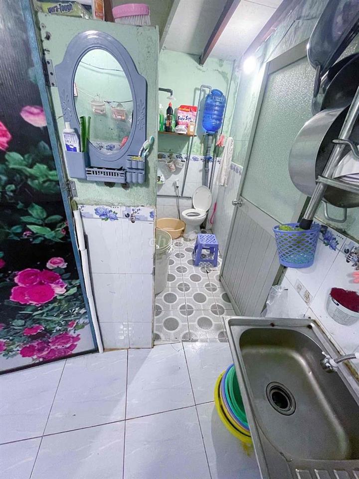 tìm nữ ở ghép phòng rộng 40m2 gần nhà thờ Bùi môn. Huflit 2km.