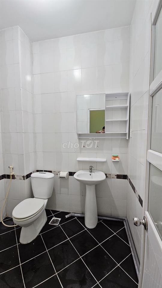 PHÒNG STUDIO ĐỦ NỘI THẤT, MÁY LẠNH, TRUNG TÂM PHÚ NHUẬN