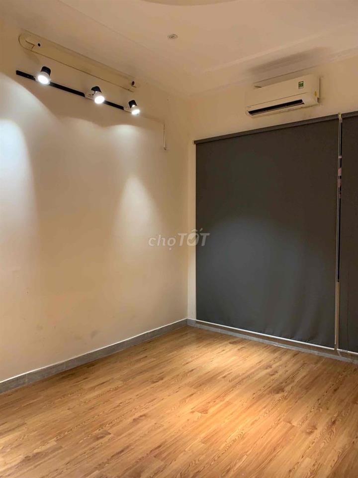 cho thuê tầng 2 kinh doanh và ở tại q.1 trung tâm hcm