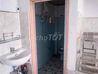 hẻm thông cống quỳnh nguyễn trãi