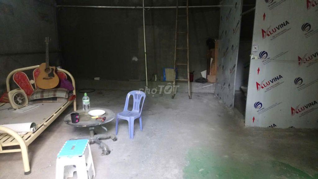 Cho thuê 100m2  làm  nhà kho chứa đồ, hẻm nguyễn văn quá Q.12