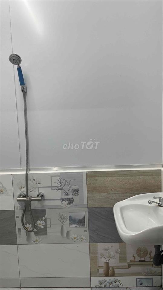 Phòng trọ quận 12 gần CD Điện lực Tp HCM, DH Nguyễn Tất Thành