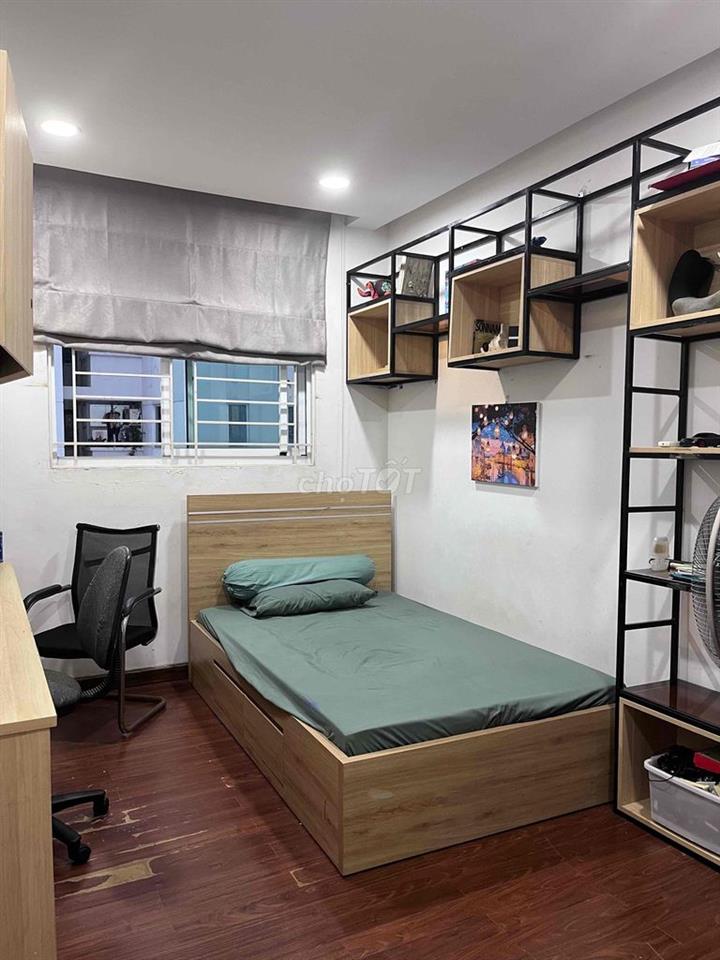 Cho thuê căn hộ Belleza 3 phòng ngủ, tầng cao, thoáng mát.