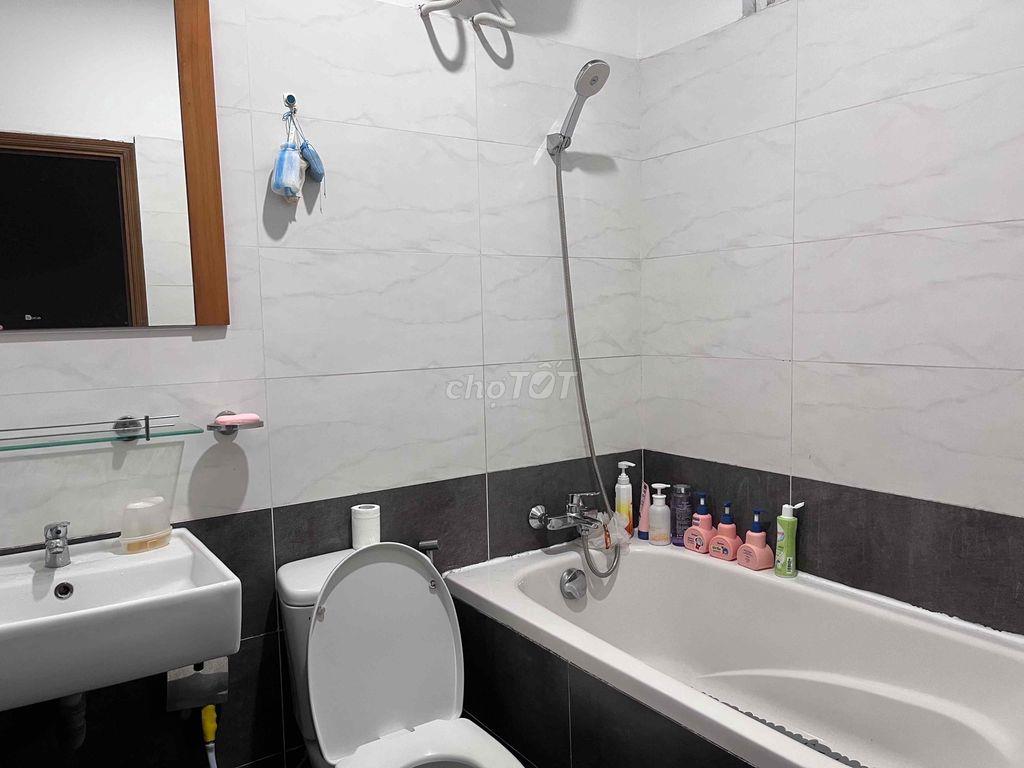 Cho thuê căn hộ Belleza 3 phòng ngủ, tầng cao, thoáng mát.