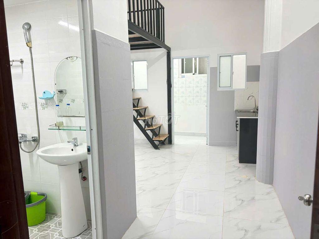 Phòng mới xây giá rẻ có nội thất 