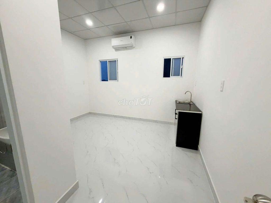 Phòng mới xây giá rẻ có nội thất 