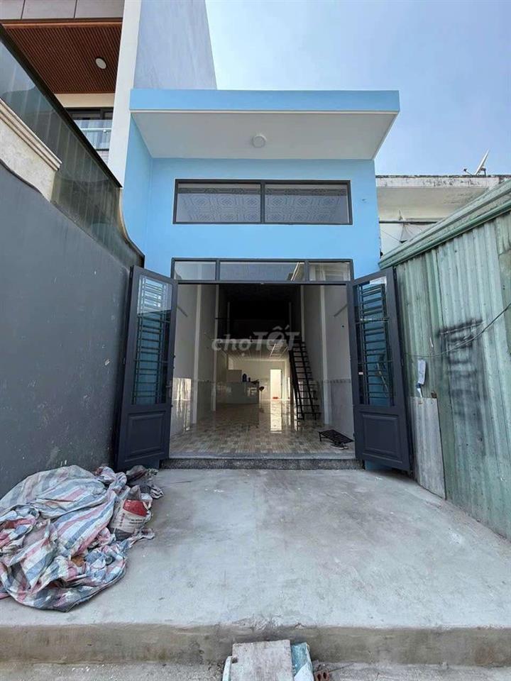 Nhà 4x20 trệt lầu có bếp, phòng ngủ gần Aeon Tân Phú 