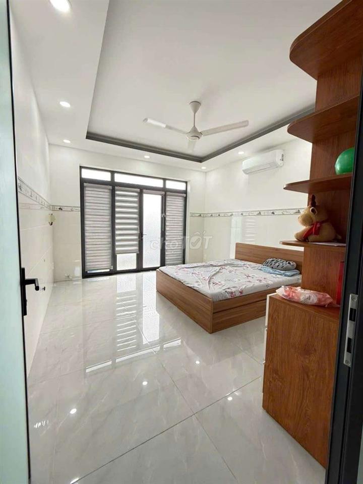 căn hộ 1PN có bancol, thang máy, phòng bếp