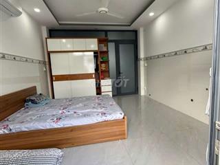căn hộ 1PN có bancol, thang máy, phòng bếp