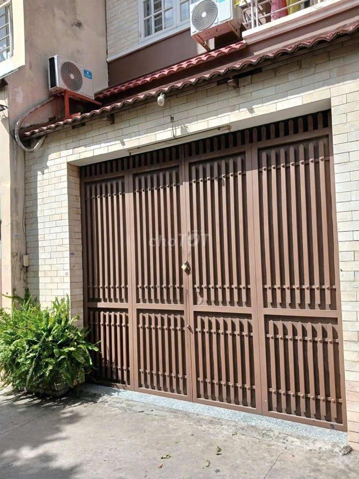 Nhà cho thuê hxh có sân, 1PN máy lạnh