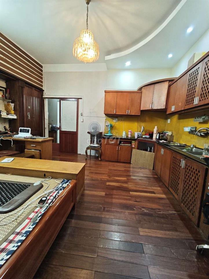 Nhà hẻm bự gần Lũy Bán Bích 
