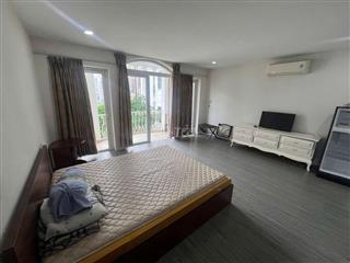 căn hộ bancol siu bự full nội thất 