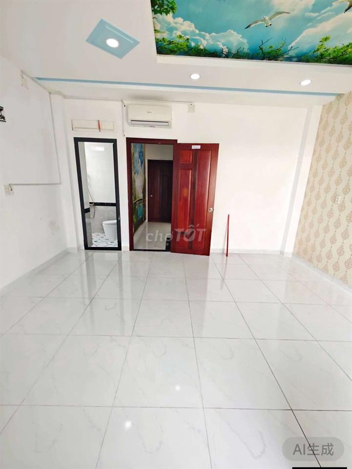 phòng 2tr6 có gác, bếp, cửa sổ, thang máy