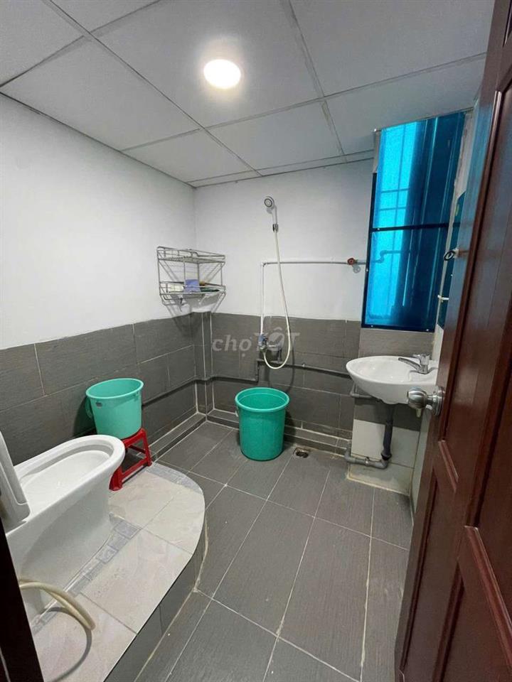 căn2PN có phòng bếp, thang máy gần sân bay- bancol, full nội thất 