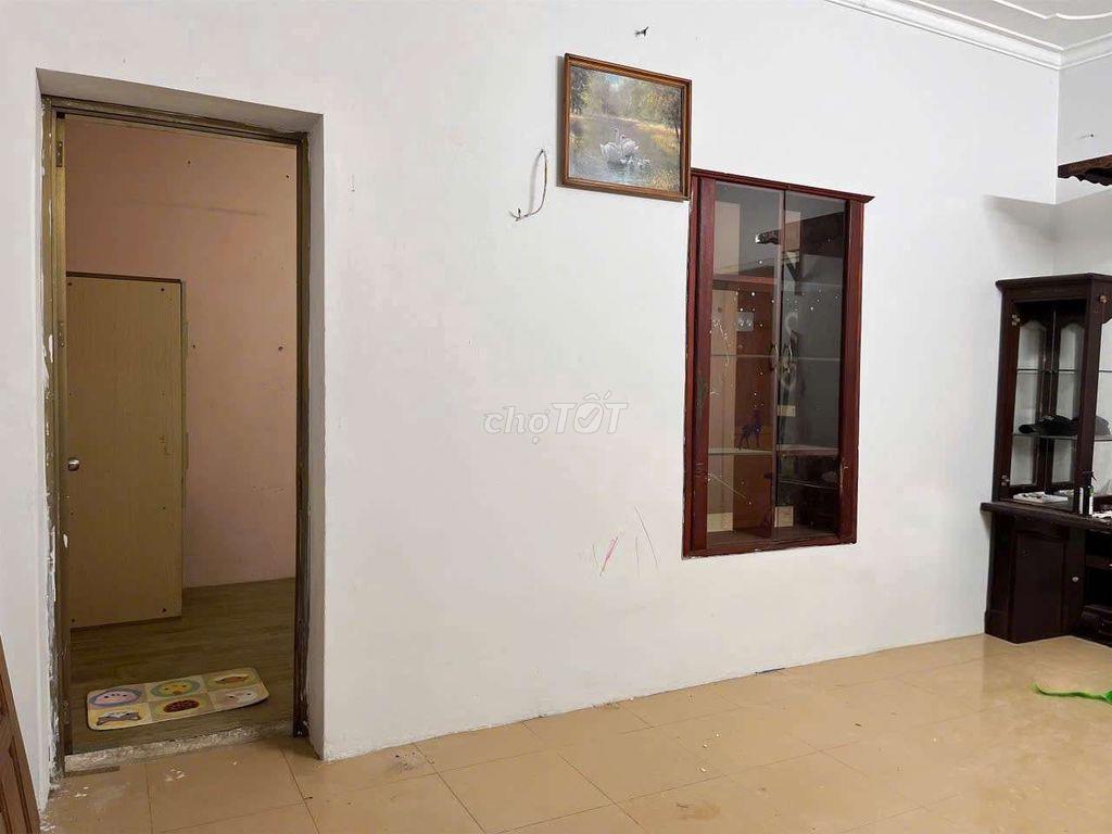 Phố Mai Dịch, Cho thuê căn tập thêt