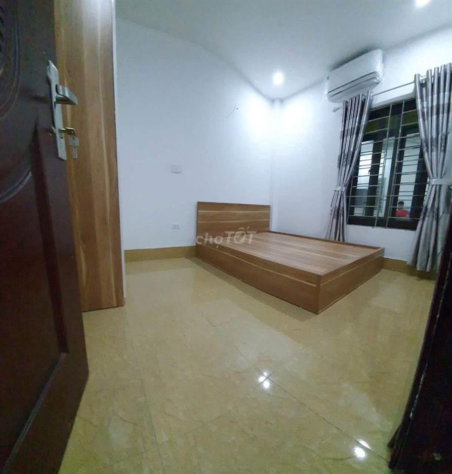 Cho thuê Phòng Đủ đồ 140 Trần duy hưng và 13 Yên hoà
