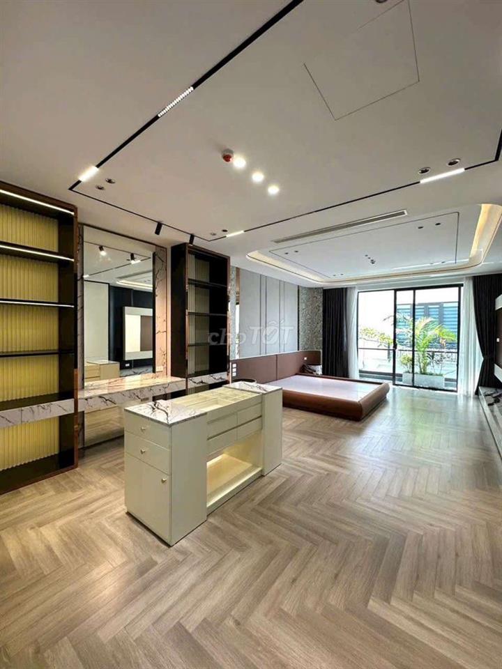 cần sang nhượng nhà phân lô Quân đội gần sân gold Long biên