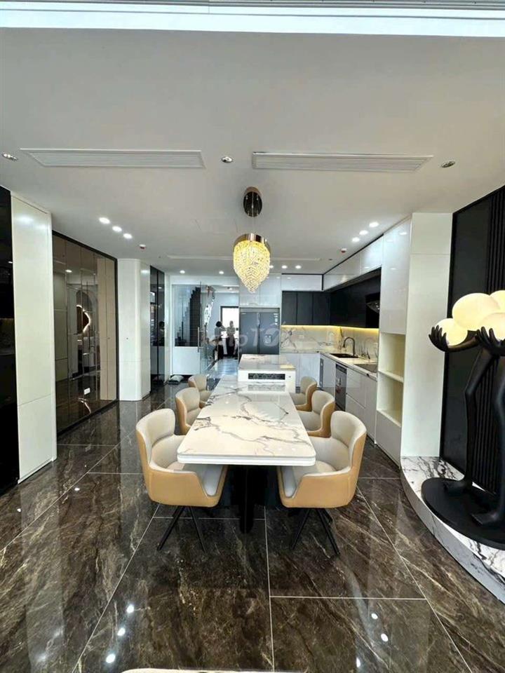 cần sang nhượng nhà phân lô Quân đội gần sân gold Long biên