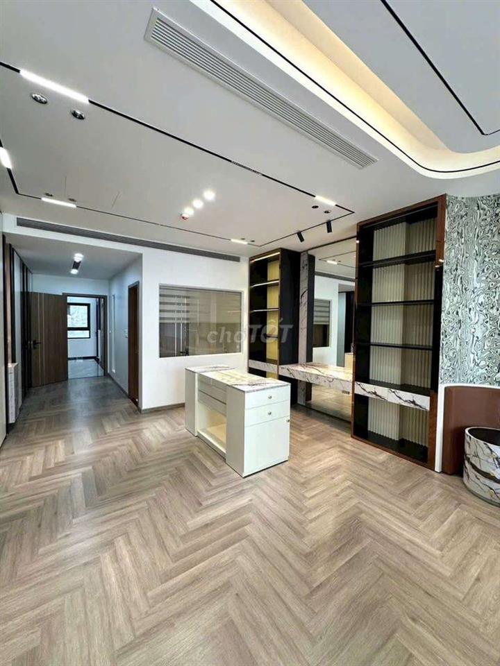 cần sang nhượng nhà phân lô Quân đội gần sân gold Long biên
