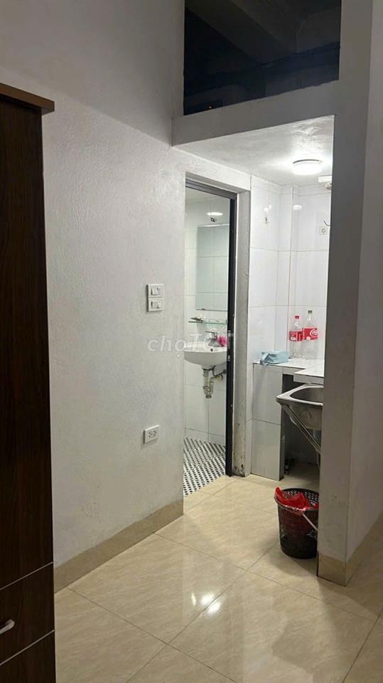 mình cần pass lại phòng trọ ở long biên