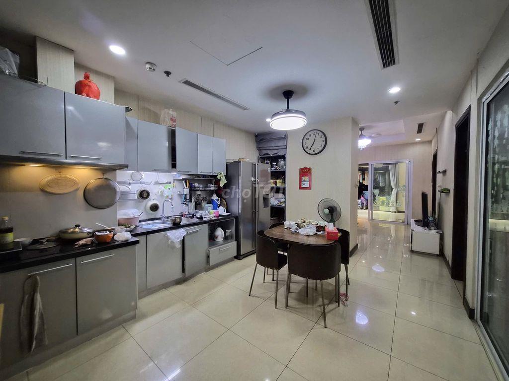 Chính chủ cho thuê nhà tại tầng 12A R4B Royal City