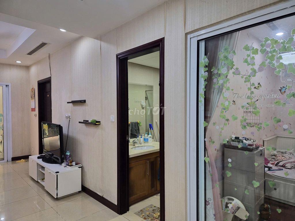 Chính chủ cho thuê nhà tại tầng 12A R4B Royal City