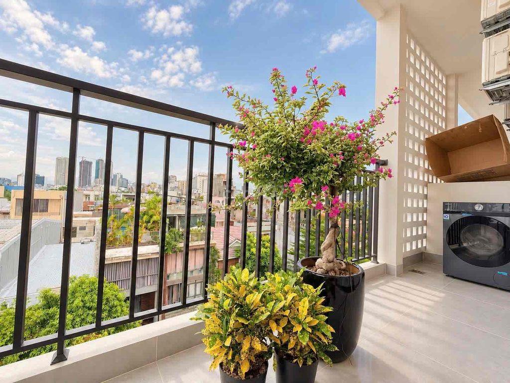 Cho Thuê Căn Hộ New 100% Gần Vincom Biển Ban Công Beach Apartment for