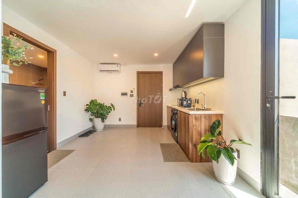 Luxury Beachside Apartment For Rent Thuê Căn Hộ Quite Remote Pool Expa