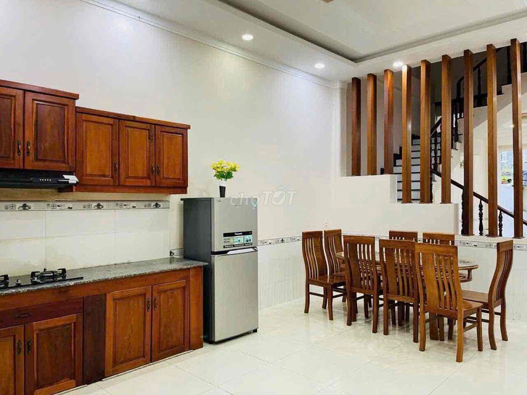 Cho thuê nhà vừa vửa làm văn phòng rộng 140m2 đất  3 lầu Thủ Dầu Một